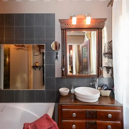 Bed & Breakfast La Maison De *
